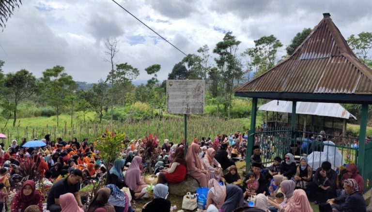 Ritual Adat Rejeban Digelar di Kawasan Prasasti Kuno Ngrawan